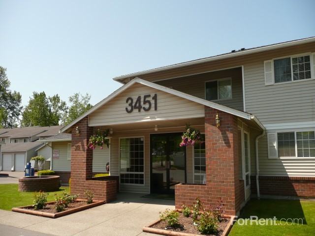 Evergreen Ridge - Photo 3 of 33