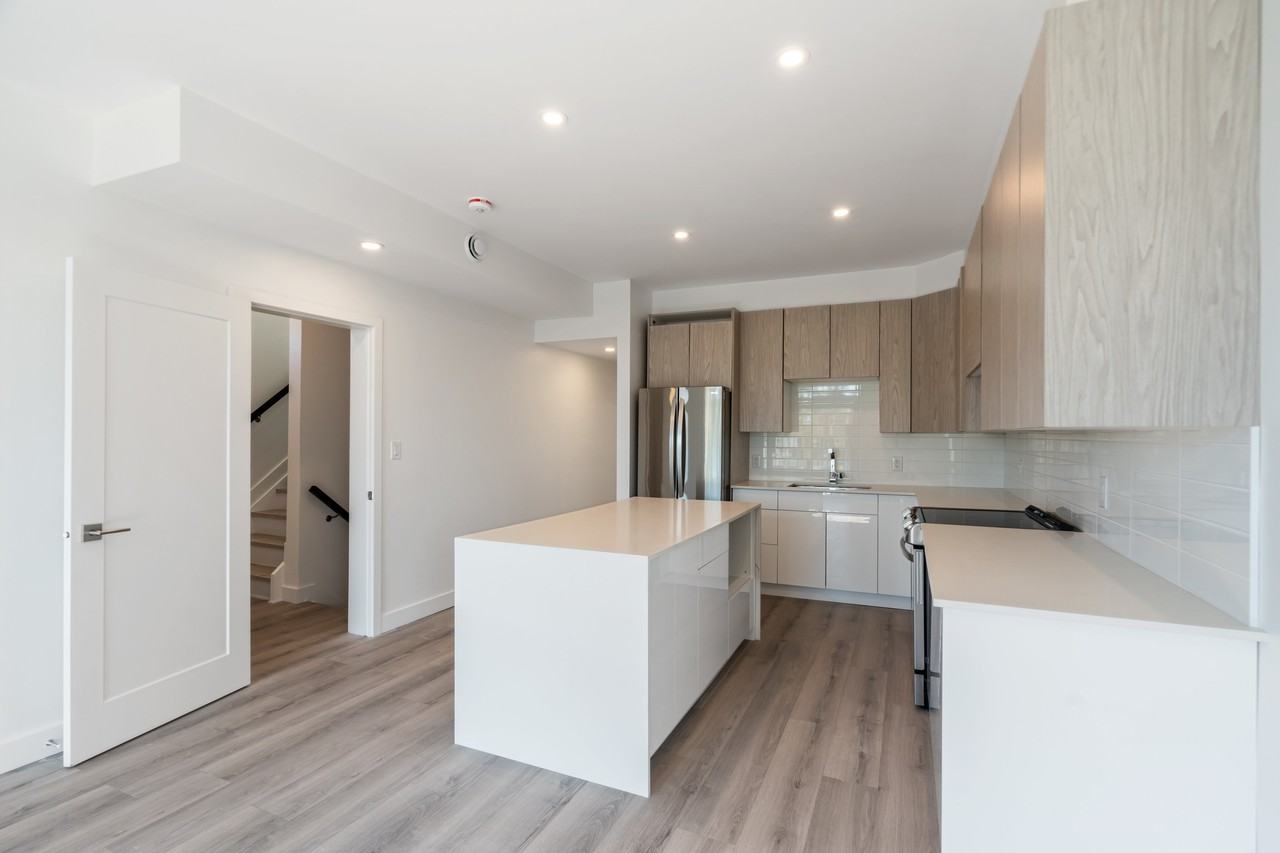 288 Duncairn Avenue #3 - Photo 3 of 10