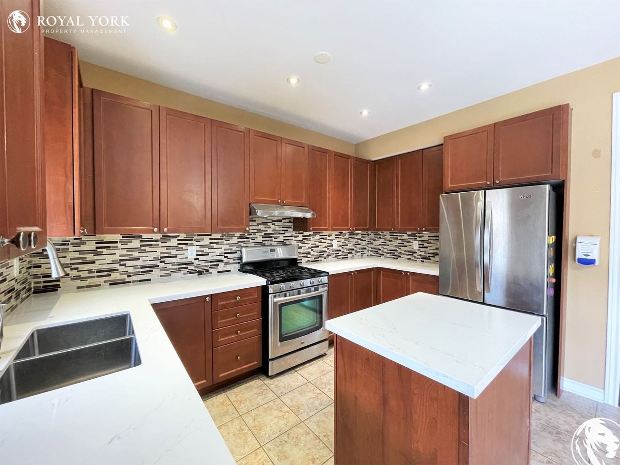 26 Canary St #1 - Photo 2 of 45