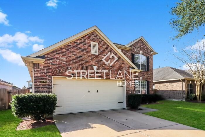 6173 Warrington Ln - Photo 2 of 15