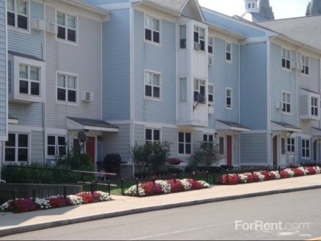 Mission Main - Photo 2 of 18