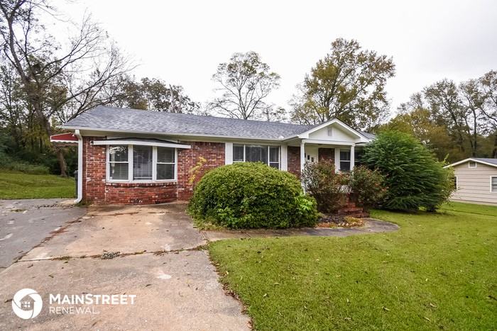 1004 Delaney Dr - Photo 3 of 16