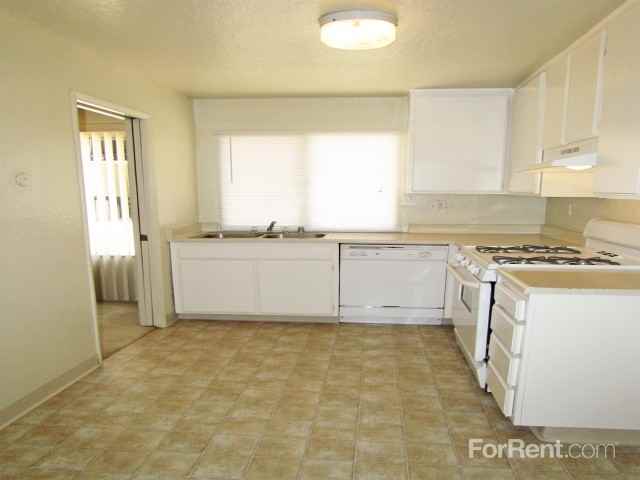 El Patio Apartments - Photo 2 of 22