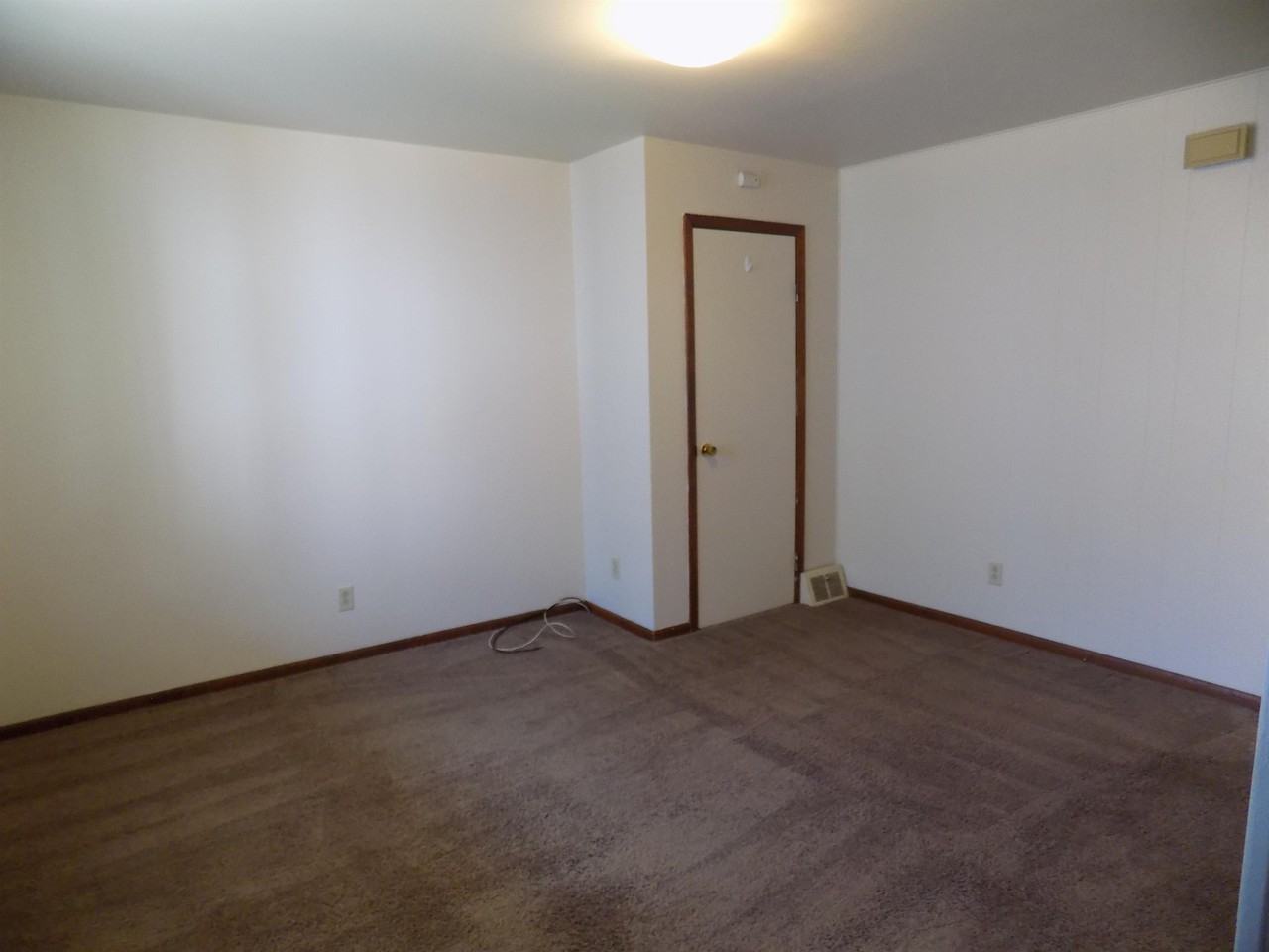 808 10th St Rear - Photo 3 of 18