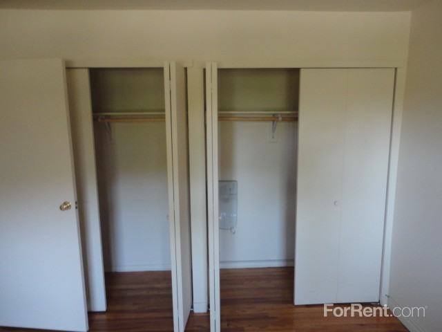 Westmount Village - Photo 2 of 9