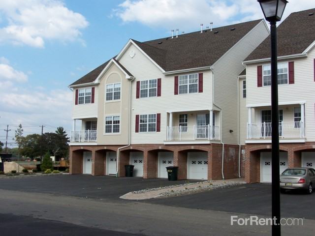 Glen at Renaissance - Photo 2 of 9