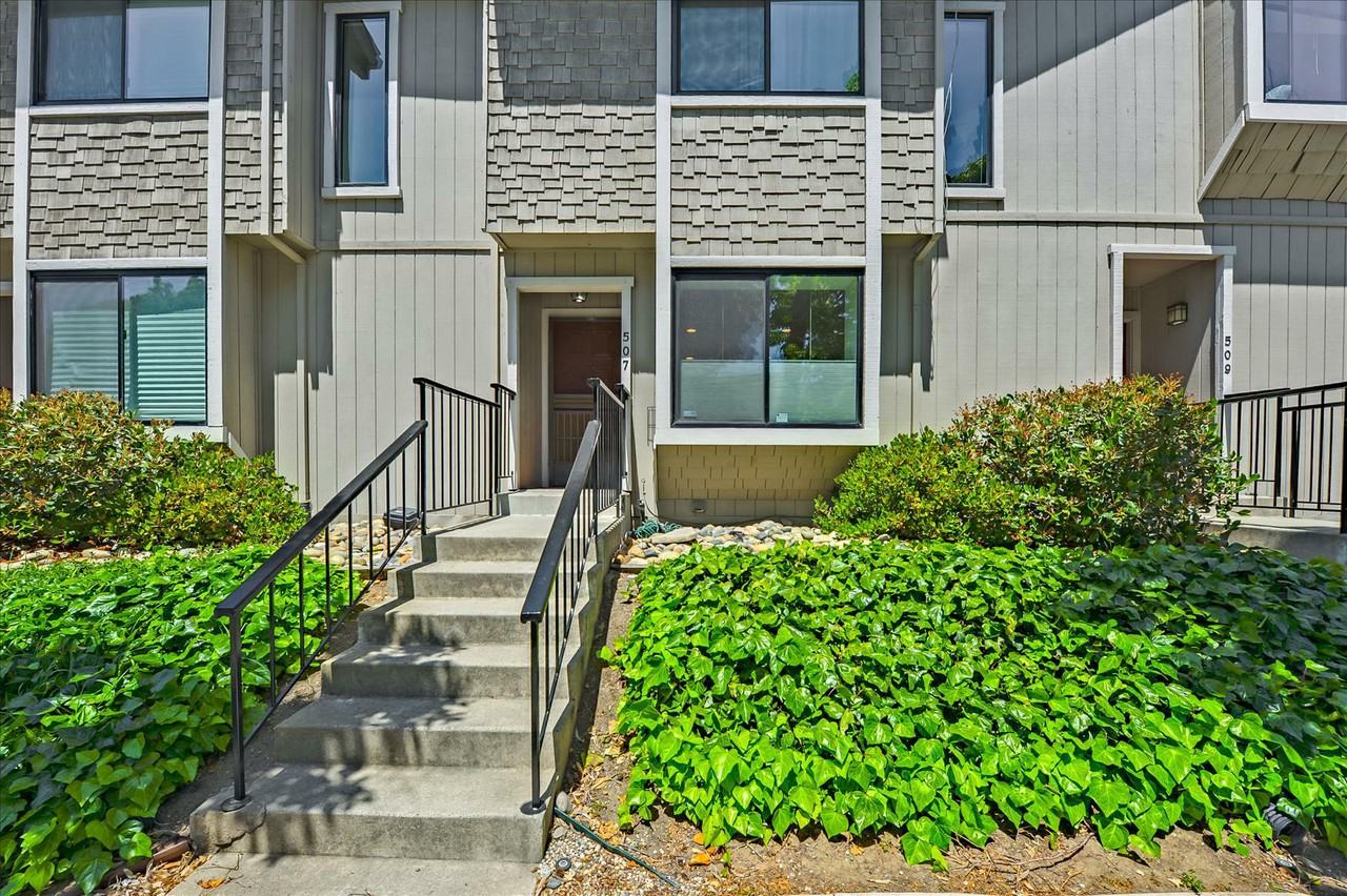 507 Channing Ave - Photo 2 of 15