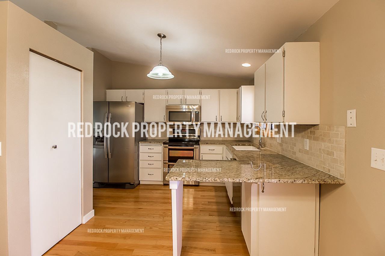 13817 E 5th Ct #1 - Photo 6 of 50