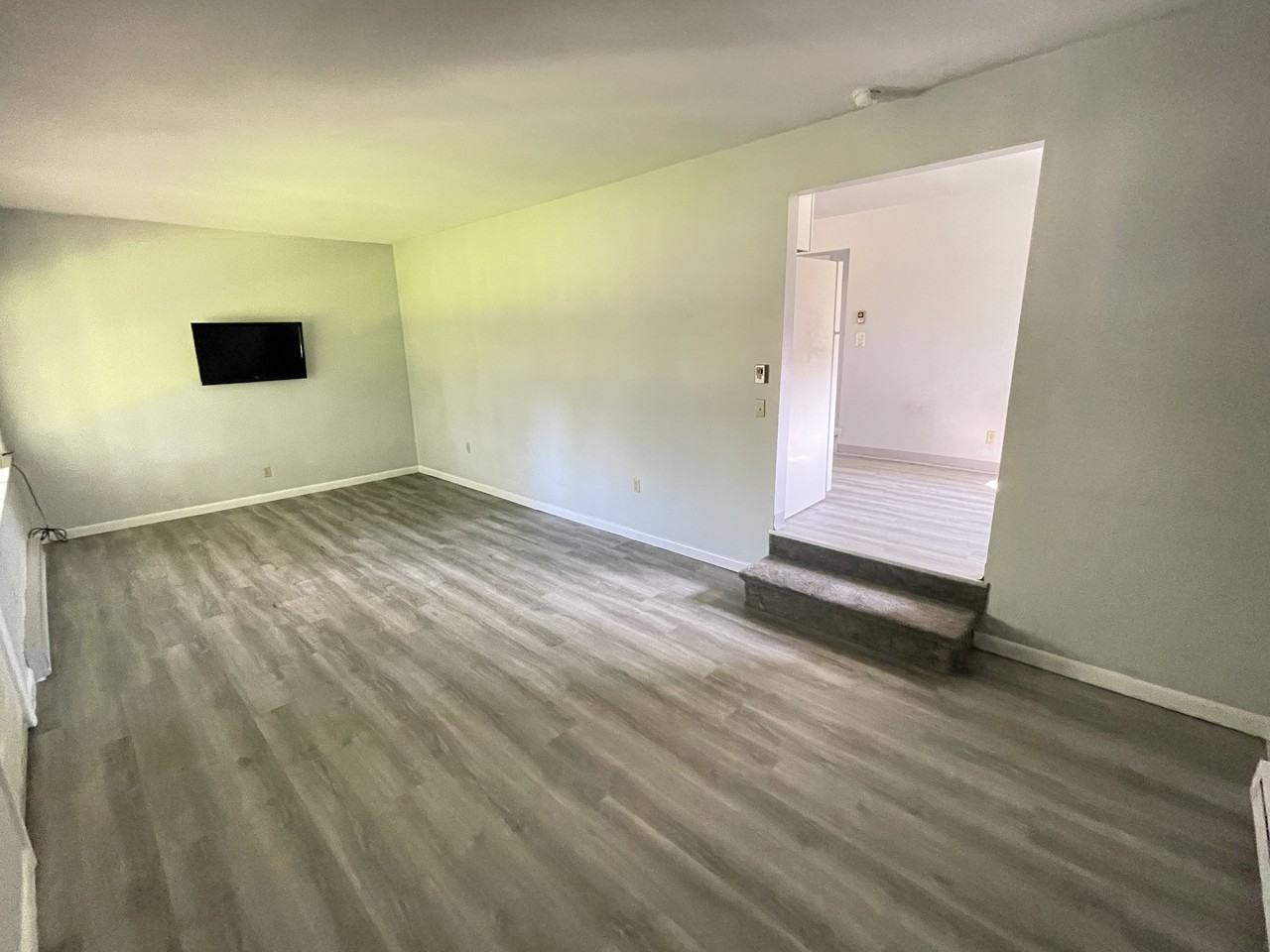 5 Perry Hill Rd #3 - Photo 2 of 7