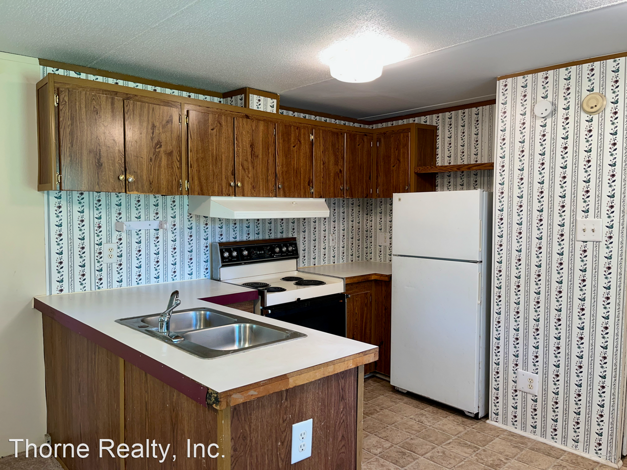 1117 Woodland Rd - Photo 3 of 11