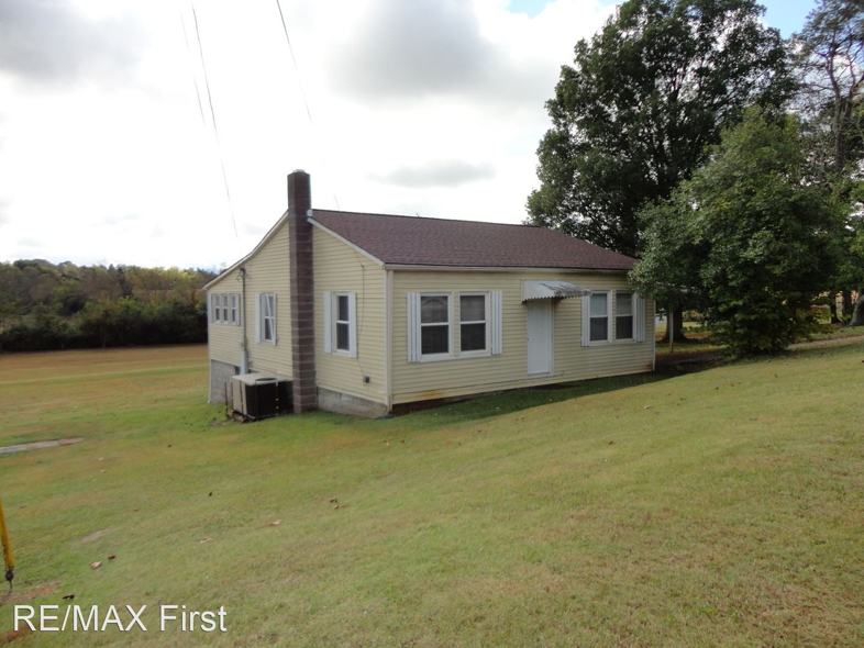 3902 Us Highway 411 S, Maryville, TN 37801 2 Bedroom House for 1,000