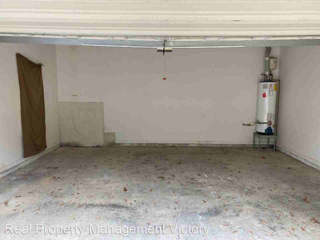 322 Shelby Forest Dr - Photo 2 of 16