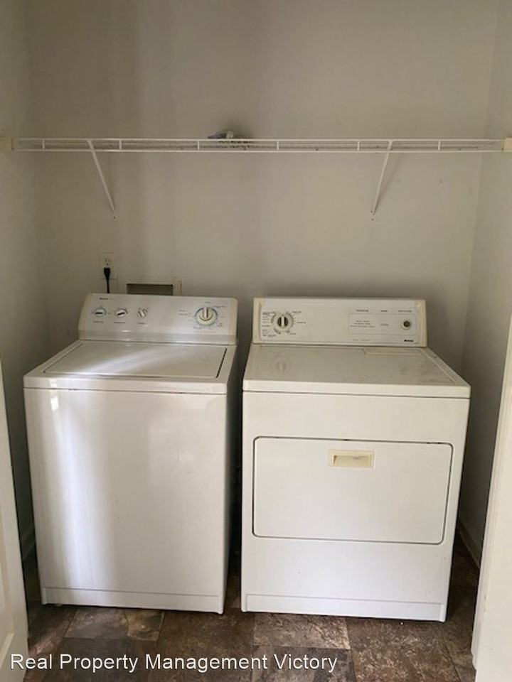 322 Shelby Forest Dr - Photo 3 of 16