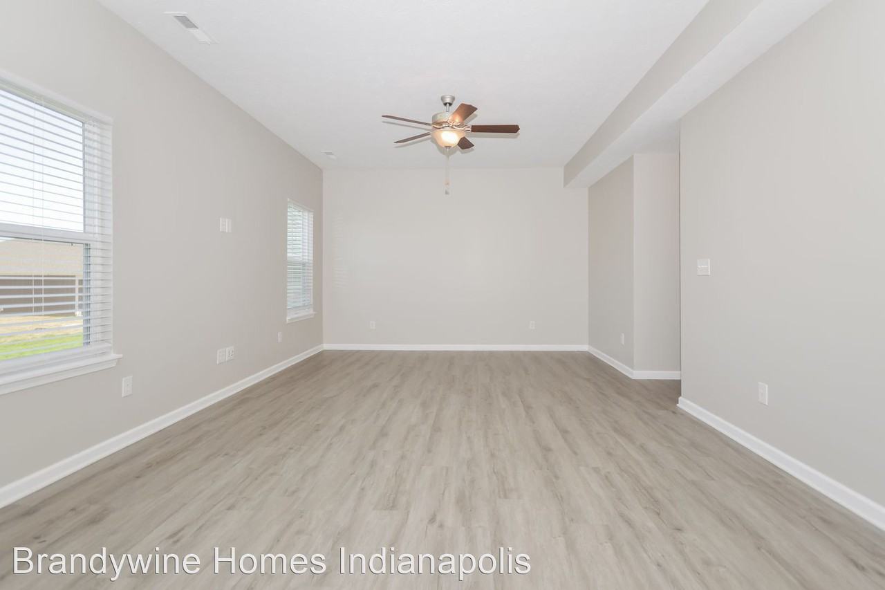 11078 N Trapunto Ln - Photo 3 of 17