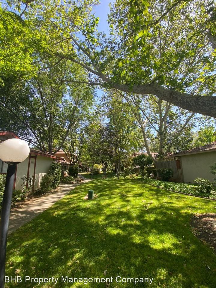 1567 Ivycreek Cir - Photo 2 of 21