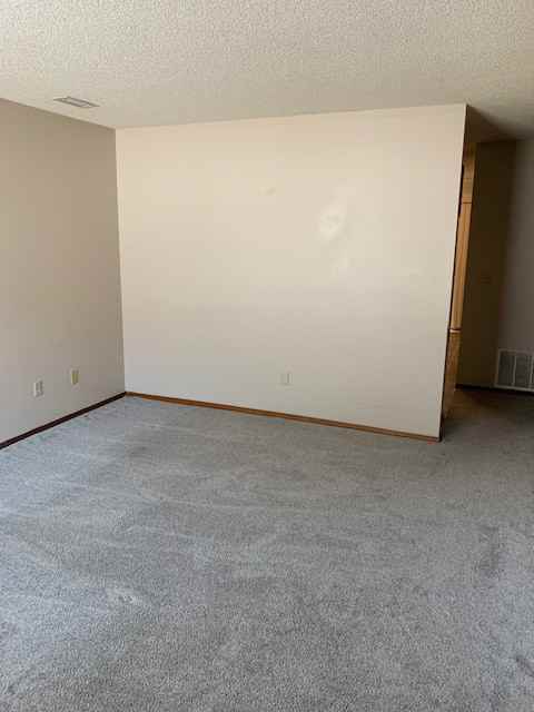 5526 W 9th St N - Photo 3 of 18