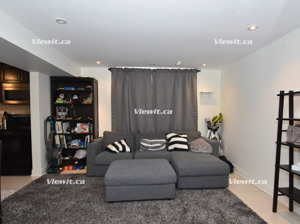23 Monclova Rd - Photo 3 of 10
