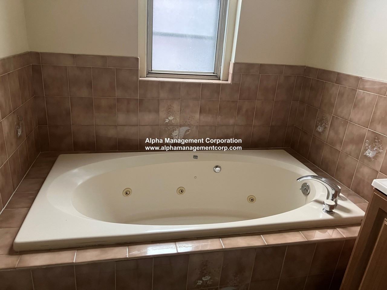 1429 Commonwealth Ave #1 - Photo 3 of 4