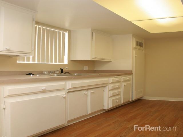 Autumn Glen Apartments - Photo 3 of 15