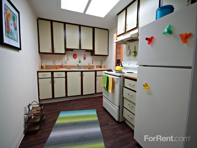 Kensington Cottages - Photo 2 of 14