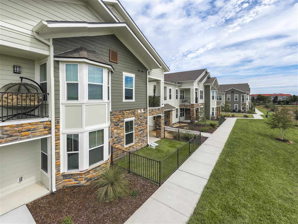 Verso Apartments 6100 Echelon Way, Davenport, FL 33896 Zumper