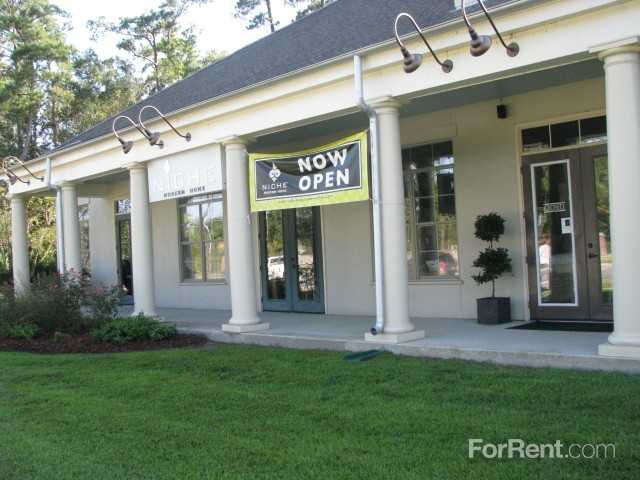 Chenier Apartments - Photo 3 of 43