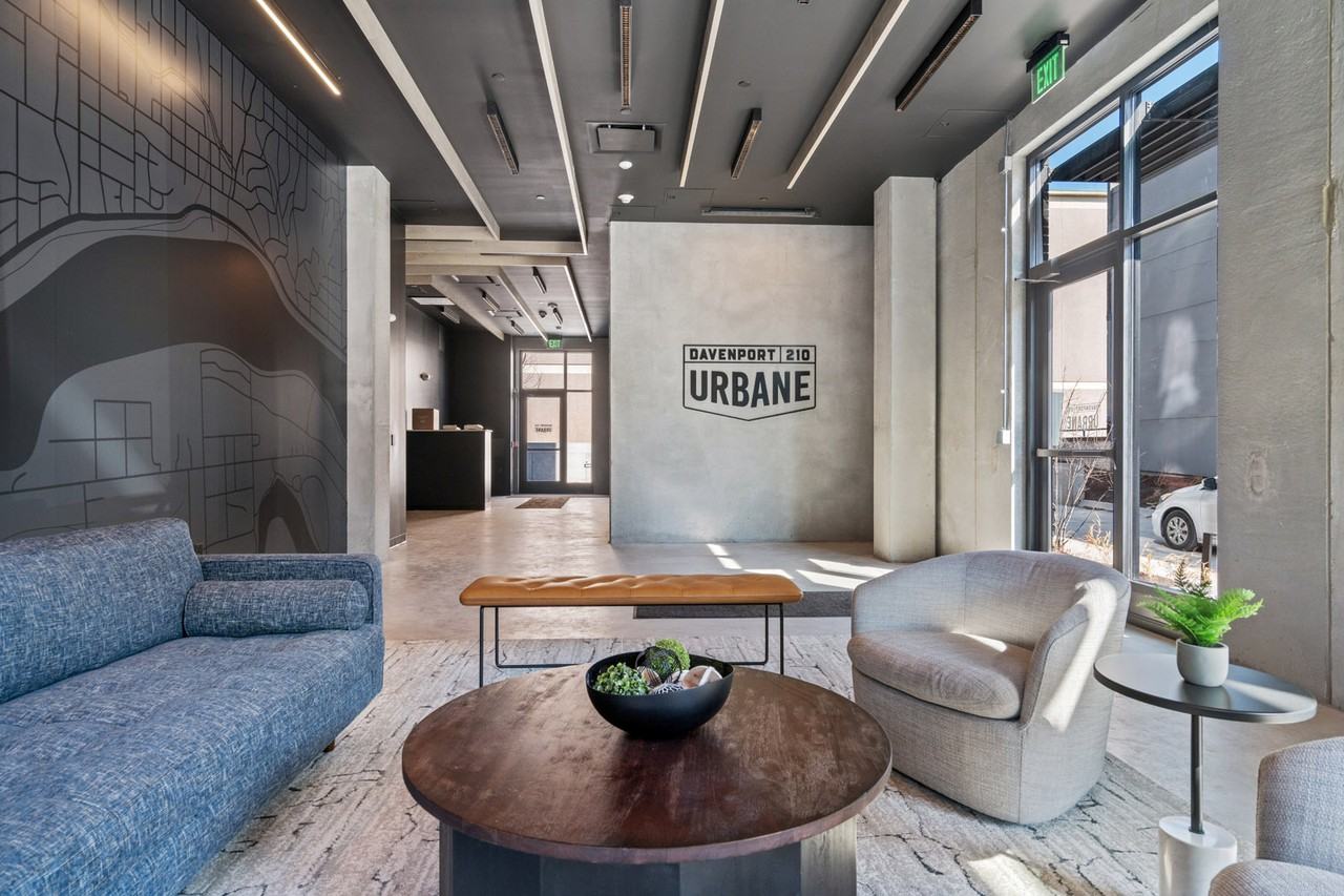 Urbane 210 - Photo 5 of 24