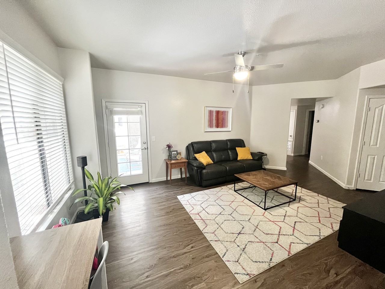 900 South Rural Road - Photo 2 of 18