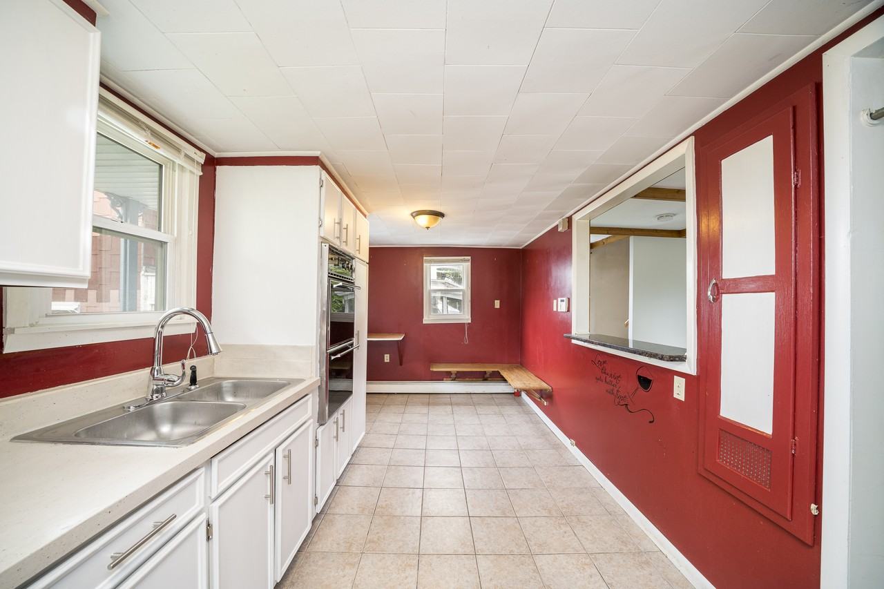 13 South River Street - Photo 2 of 28