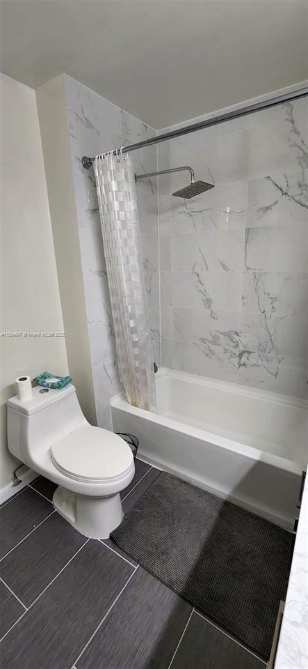 2828 Edgehill Lane - Photo 3 of 7