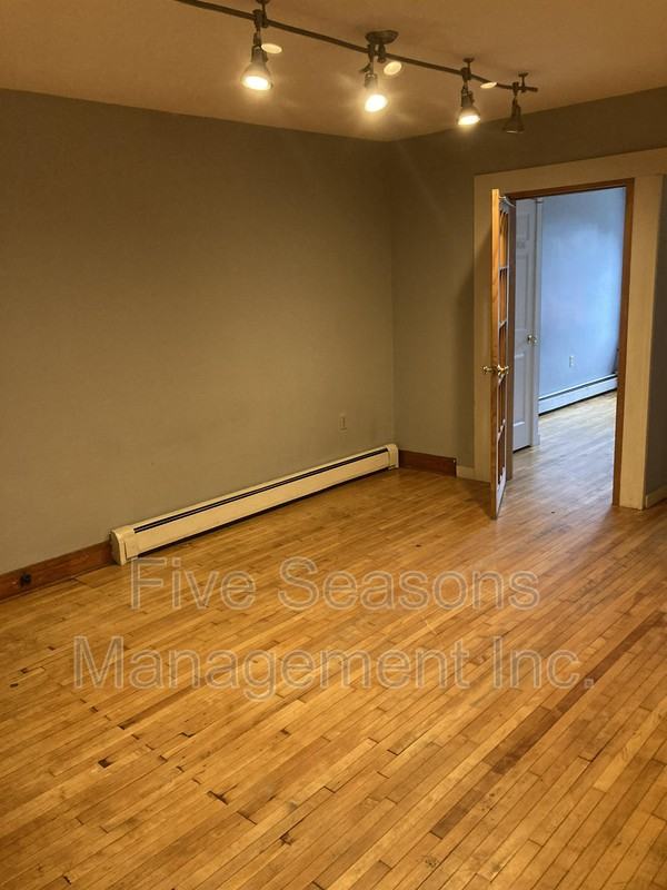 9 Chase Street - Photo 4 of 13