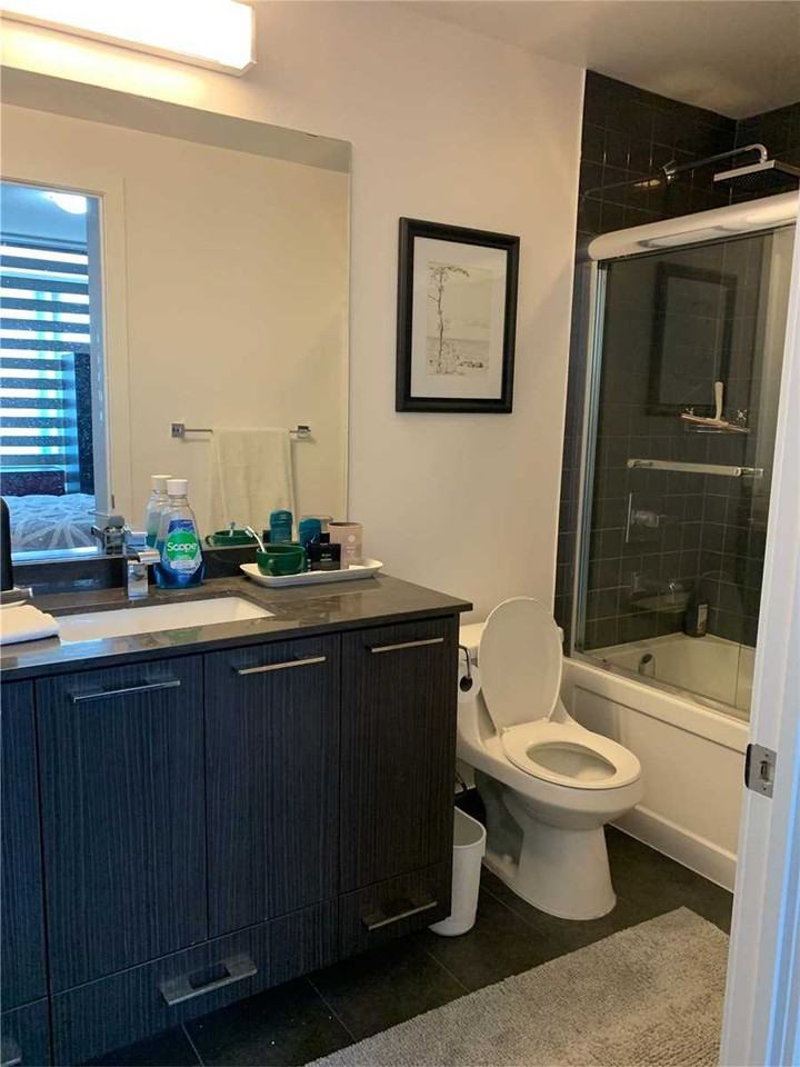 Yonge St & 16th Ave #1511 - Photo 3 of 8