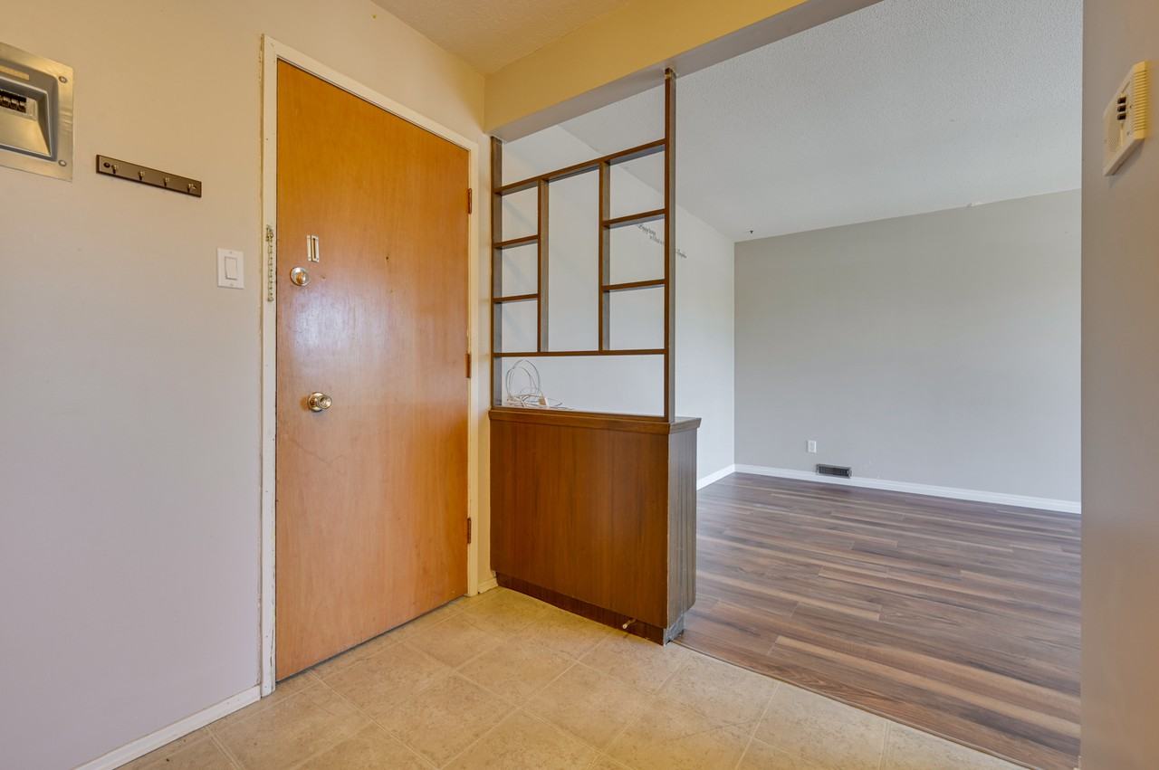 Lewis Court - Photo 3 of 28