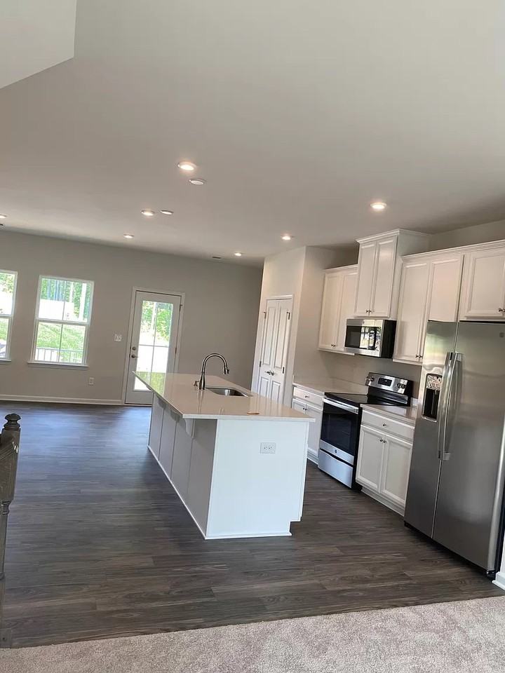 4507 Valley Walk Dr - Photo 2 of 21