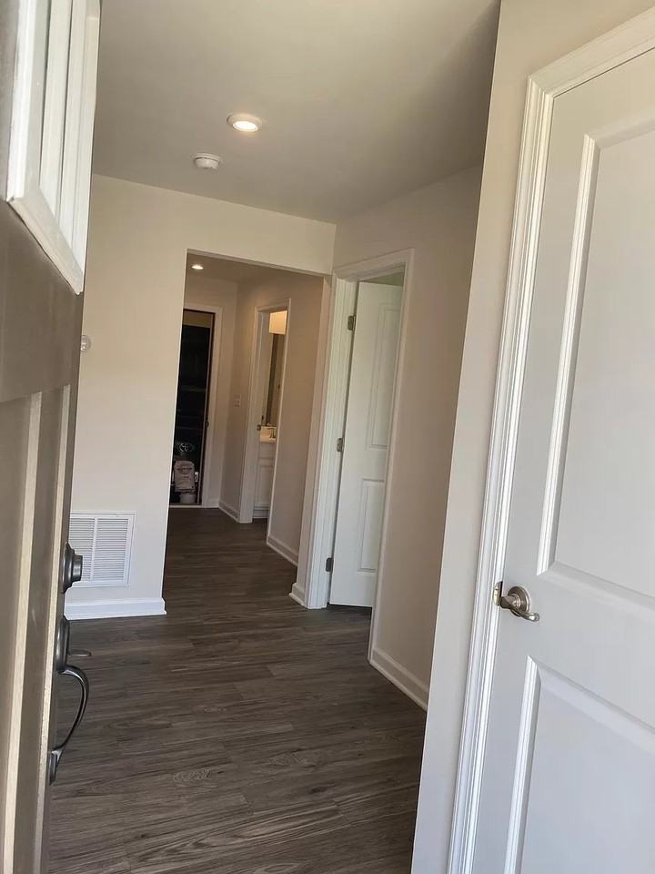 4507 Valley Walk Dr - Photo 3 of 21