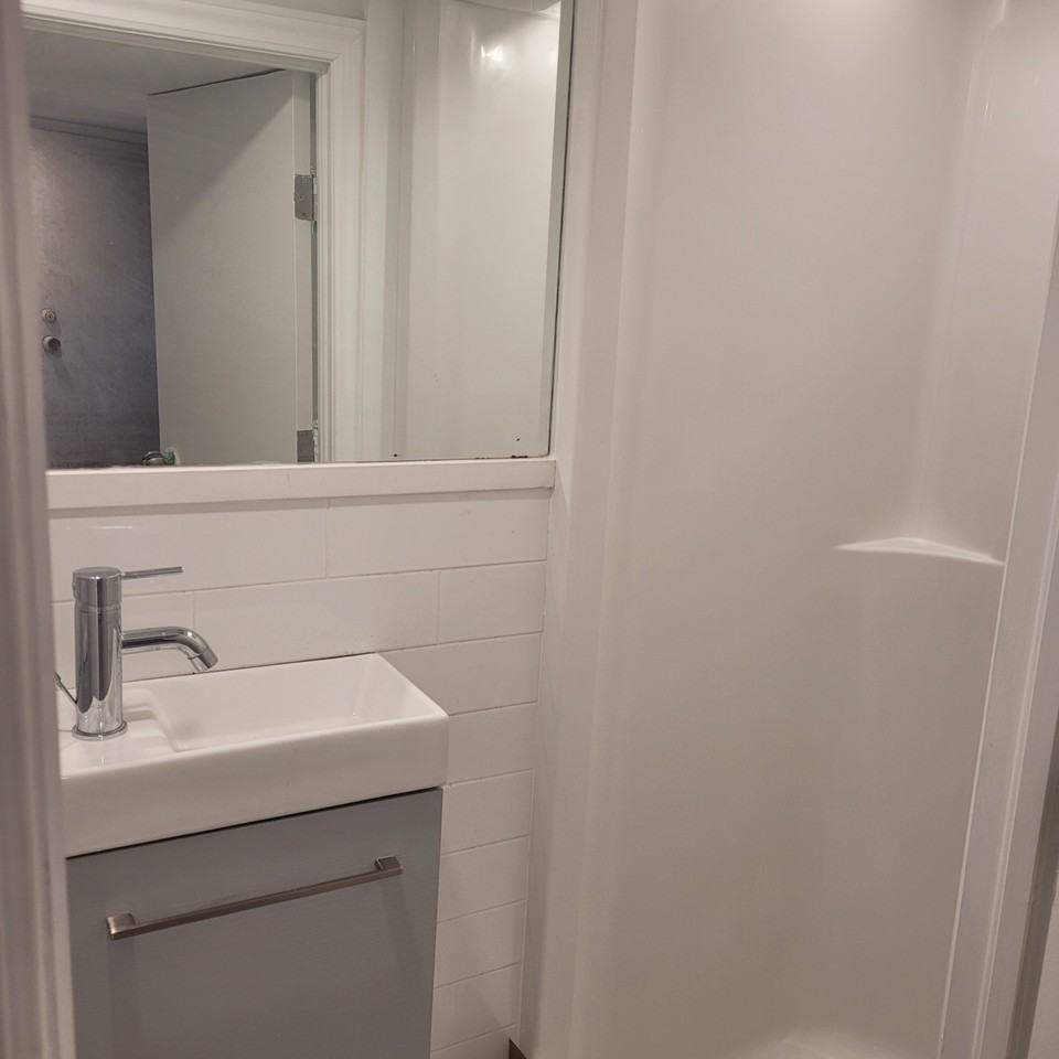 145 Lippincott Street - Photo 7 of 8