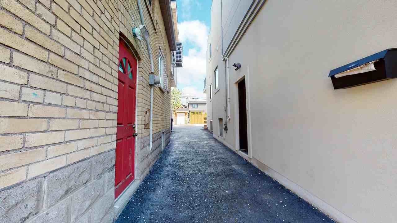 82 Livingstone Ave, Toronto, ON - Photo 4 of 6