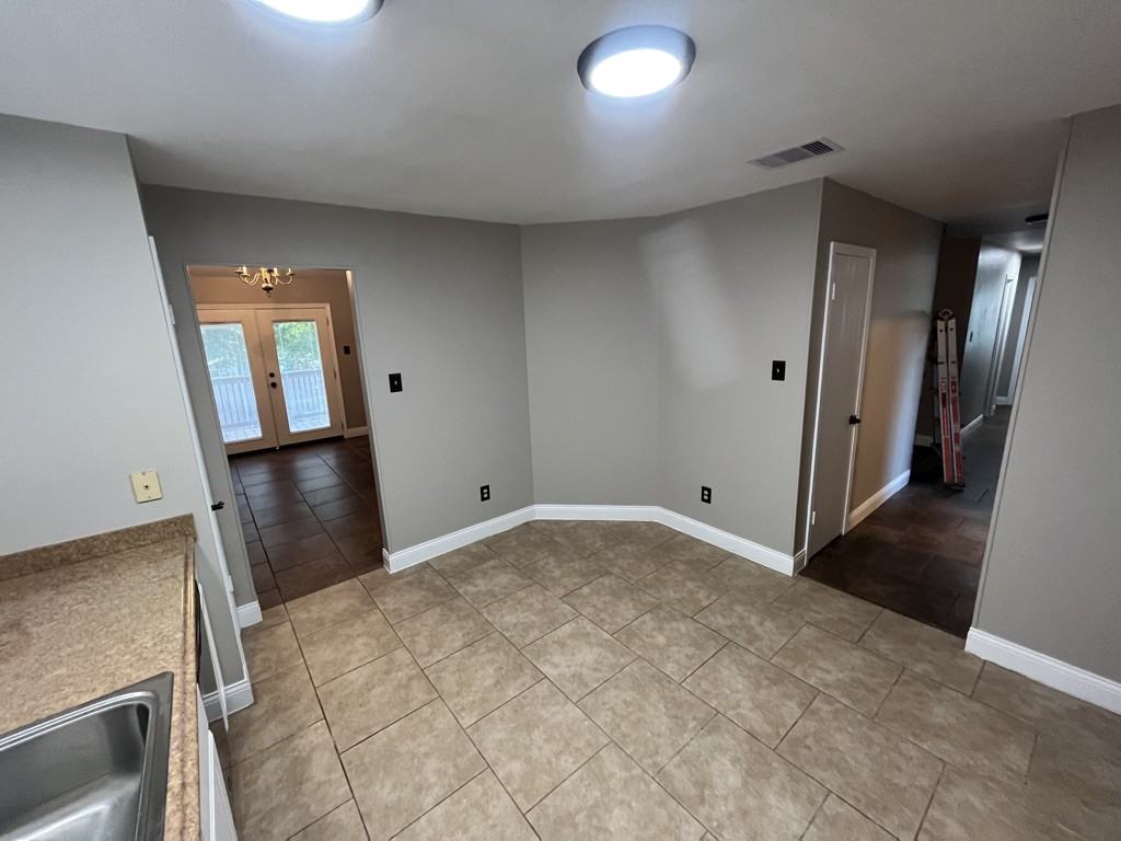 4010 Knollbend - Photo 3 of 24