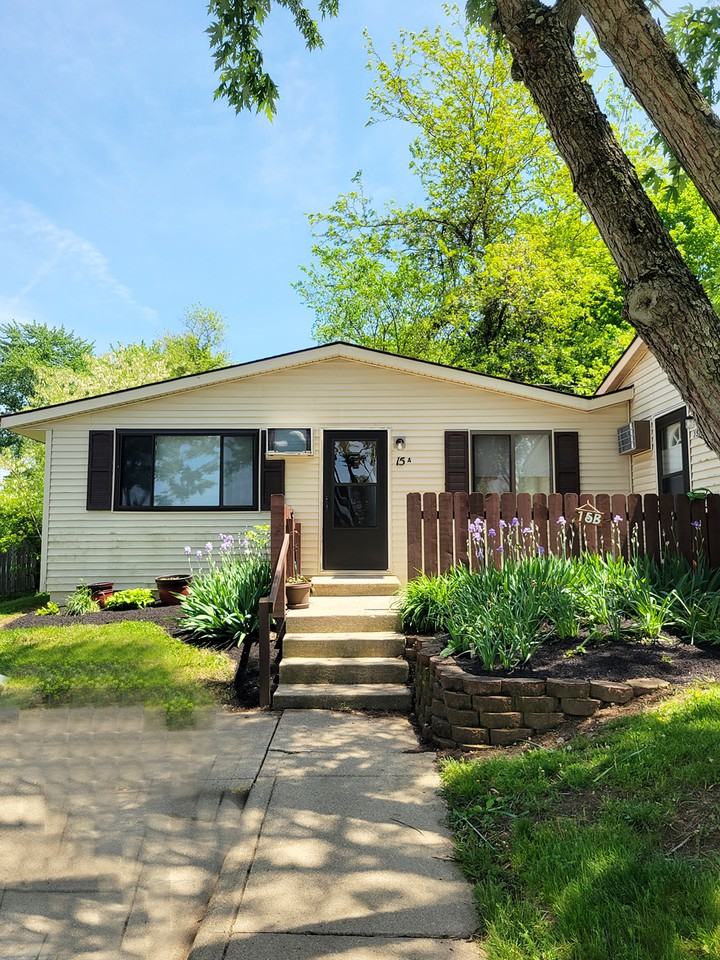 Silver Maple Apartments - Photo 3 of 11