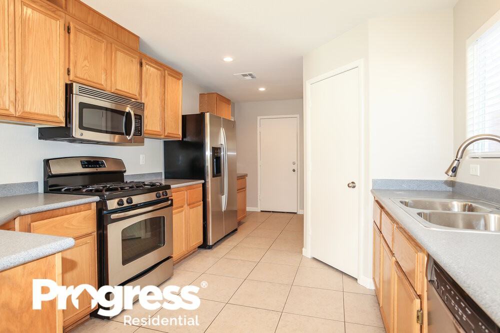 8408 Warthen Meadows St - Photo 4 of 16