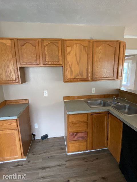 1414 S Getty St - Photo 3 of 10