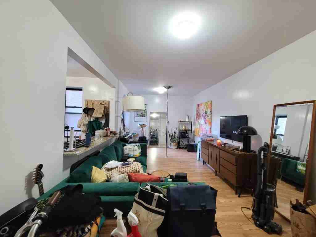 28-08  35th Street #1L - Photo 2 of 6