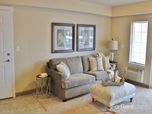 Granite Pointe II Apartments - Photo 3 of 109