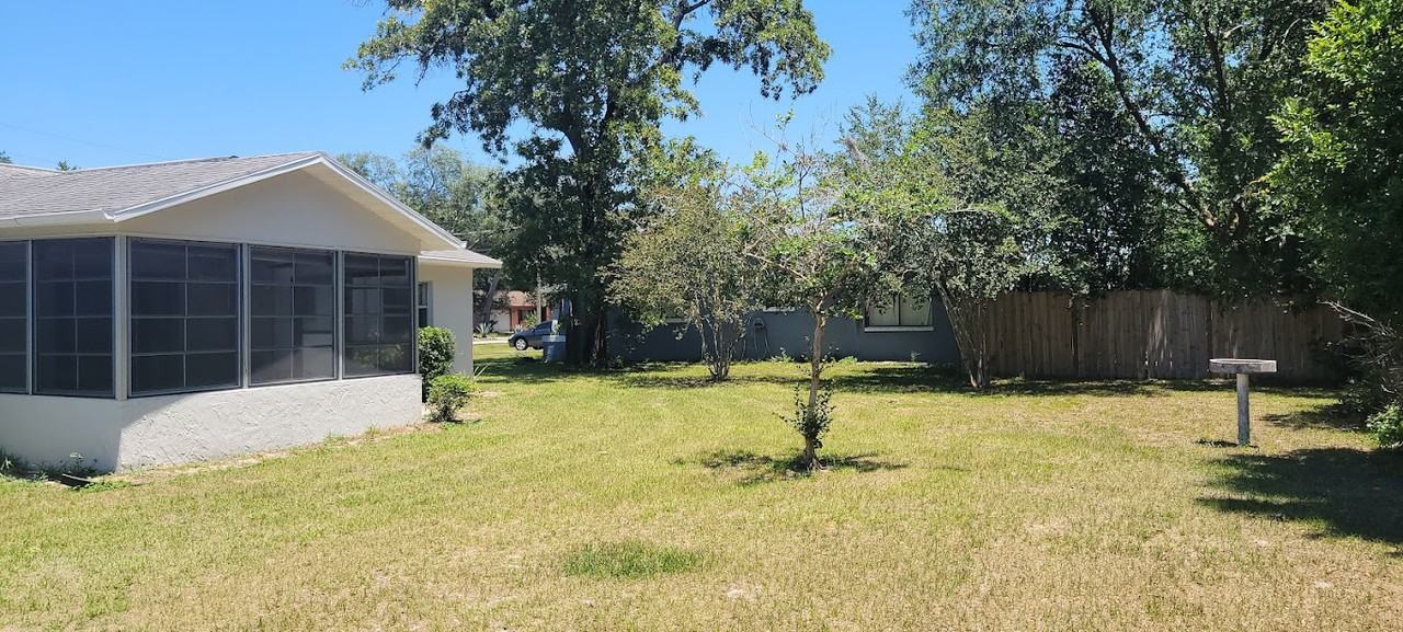 9246 Bladon St - Photo 5 of 21