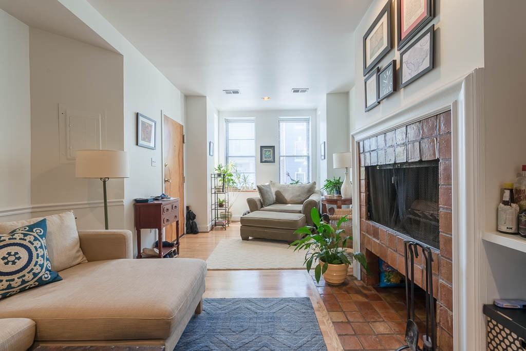 1751 Willard St Nw #3 - Photo 2 of 11