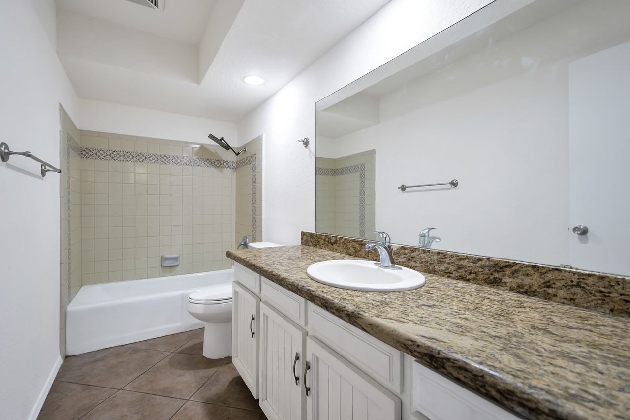 552 W Kilarea Ave - Photo 7 of 15