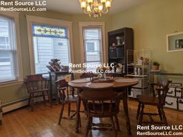 featured image of 138 W Adams St