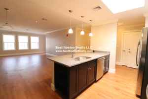 featured image of 286 Main St #104