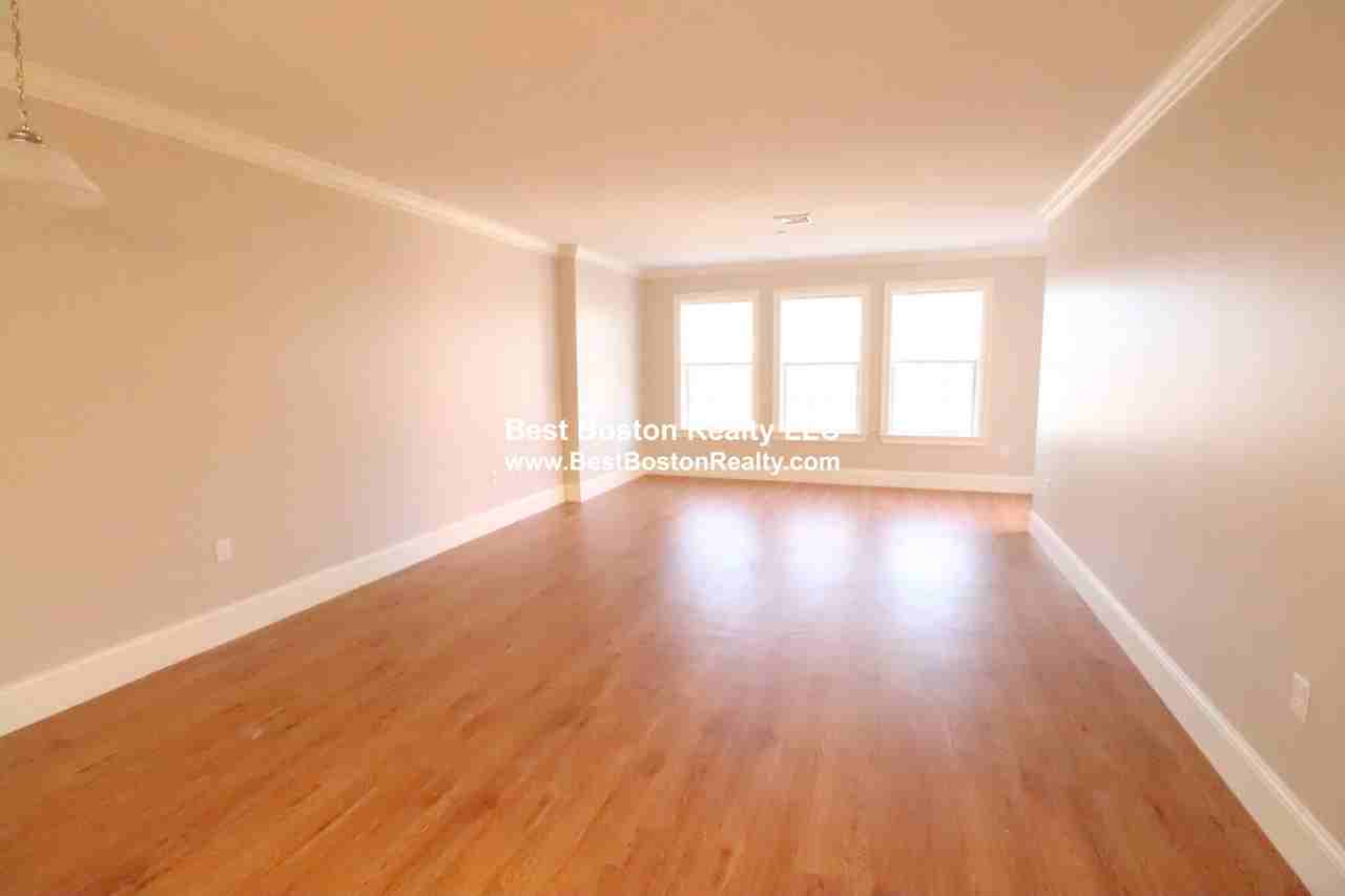286 Main St #104 - Photo 3 of 13