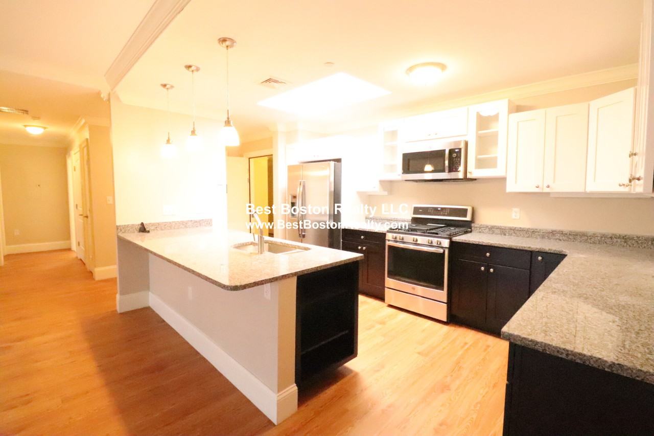 286 Main St #104 - Photo 5 of 13